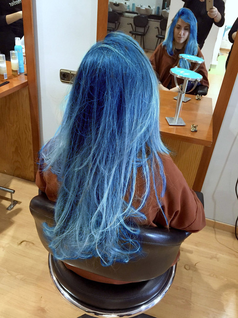 mechas azules