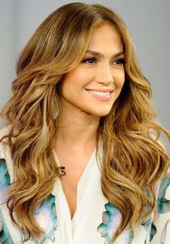 mechas californianas en pelo rizado jennifer lopez