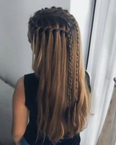 peinados con trenza pelo suelto