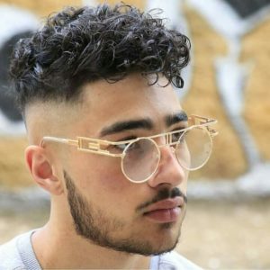 corte de pelo para hombres pelo rizado