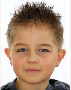 cortes de pelo para niños con rostro redondo